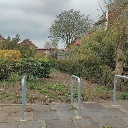 Ferienwohnung Alte Schule Ruhwarden Экстерьер фото