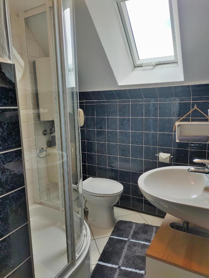 Ferienwohnung Alte Schule Ruhwarden Экстерьер фото